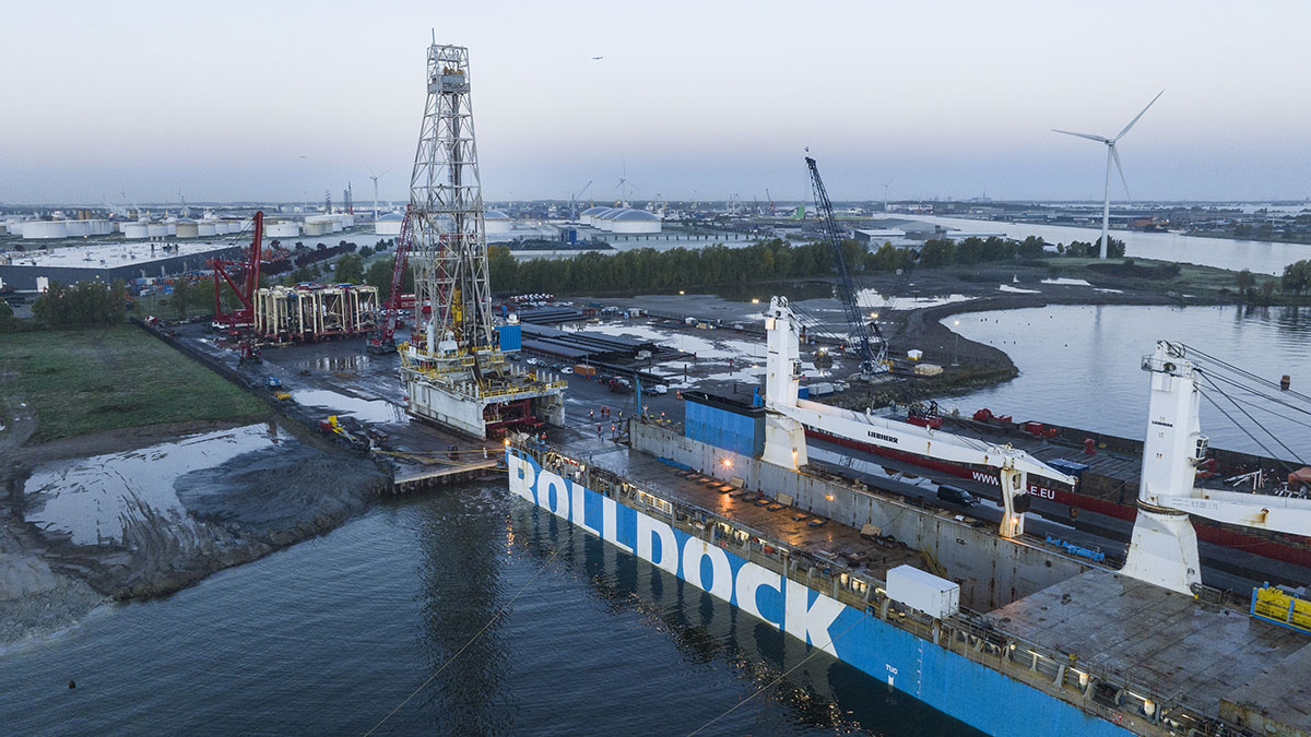 Transport van 1400 ton Drilling Cantilever Unit